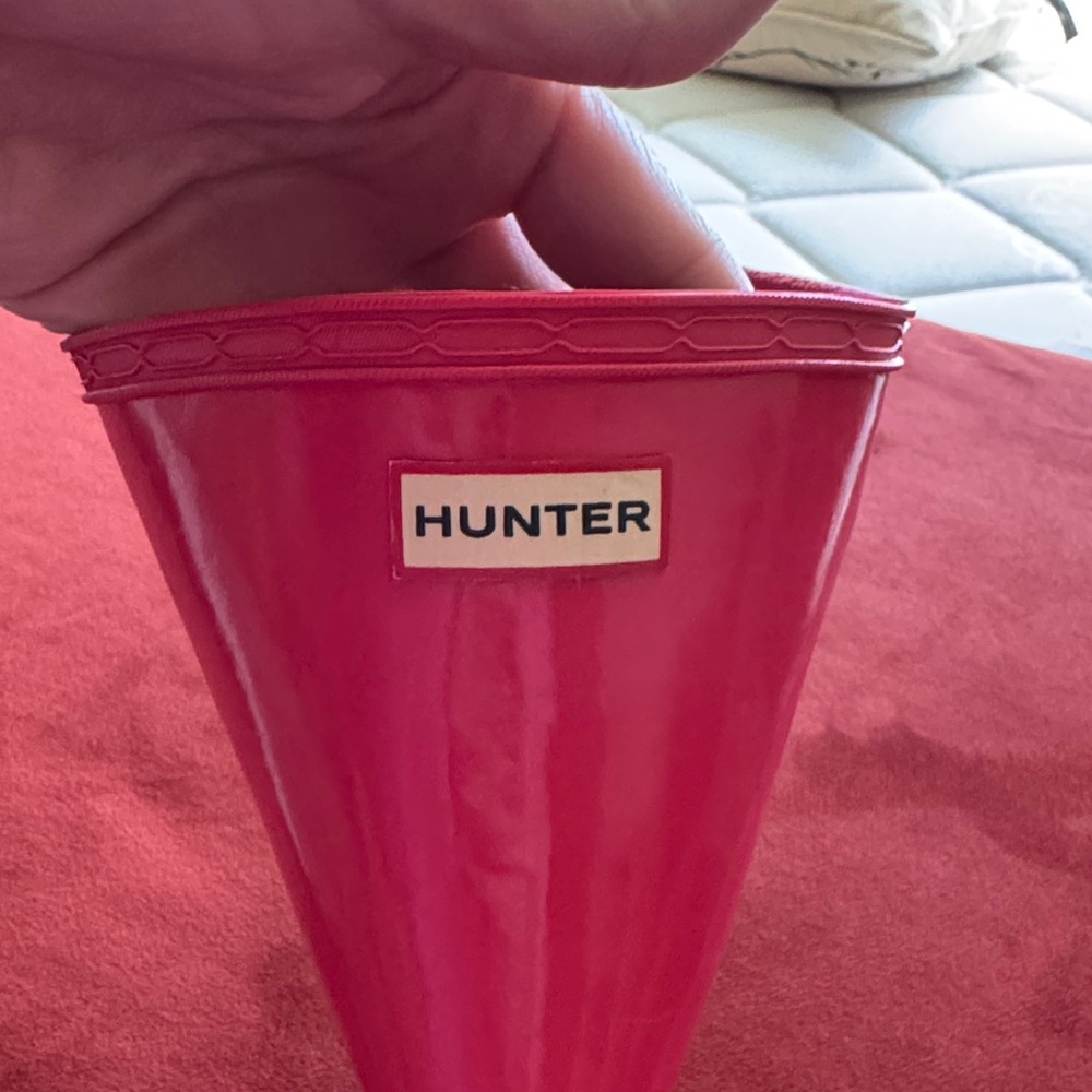 Hunter Kids Red Boots - Picture 2 of 5